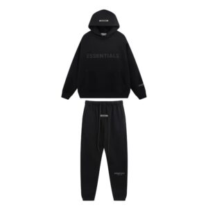 Mattle Black Essentials tracksuit